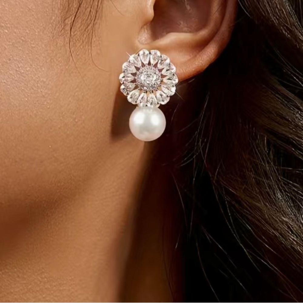 Imitation Pearl Flower Ball Earrings
